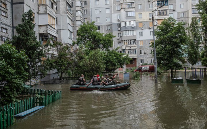 Постраждалі від затоплення внаслідок підриву росіянами Каховської ГЕС почали отримувати грошову допомогу